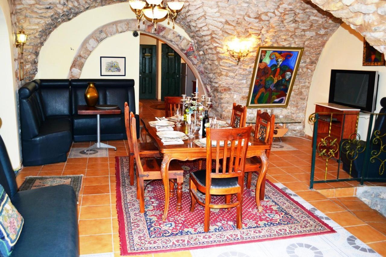 Palacio Domain - Stylish European Luxury Boutique Hotel Цфат Экстерьер фото
