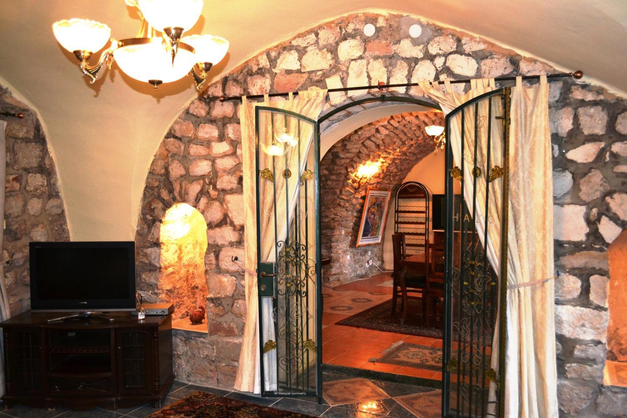 Palacio Domain - Stylish European Luxury Boutique Hotel Цфат Экстерьер фото