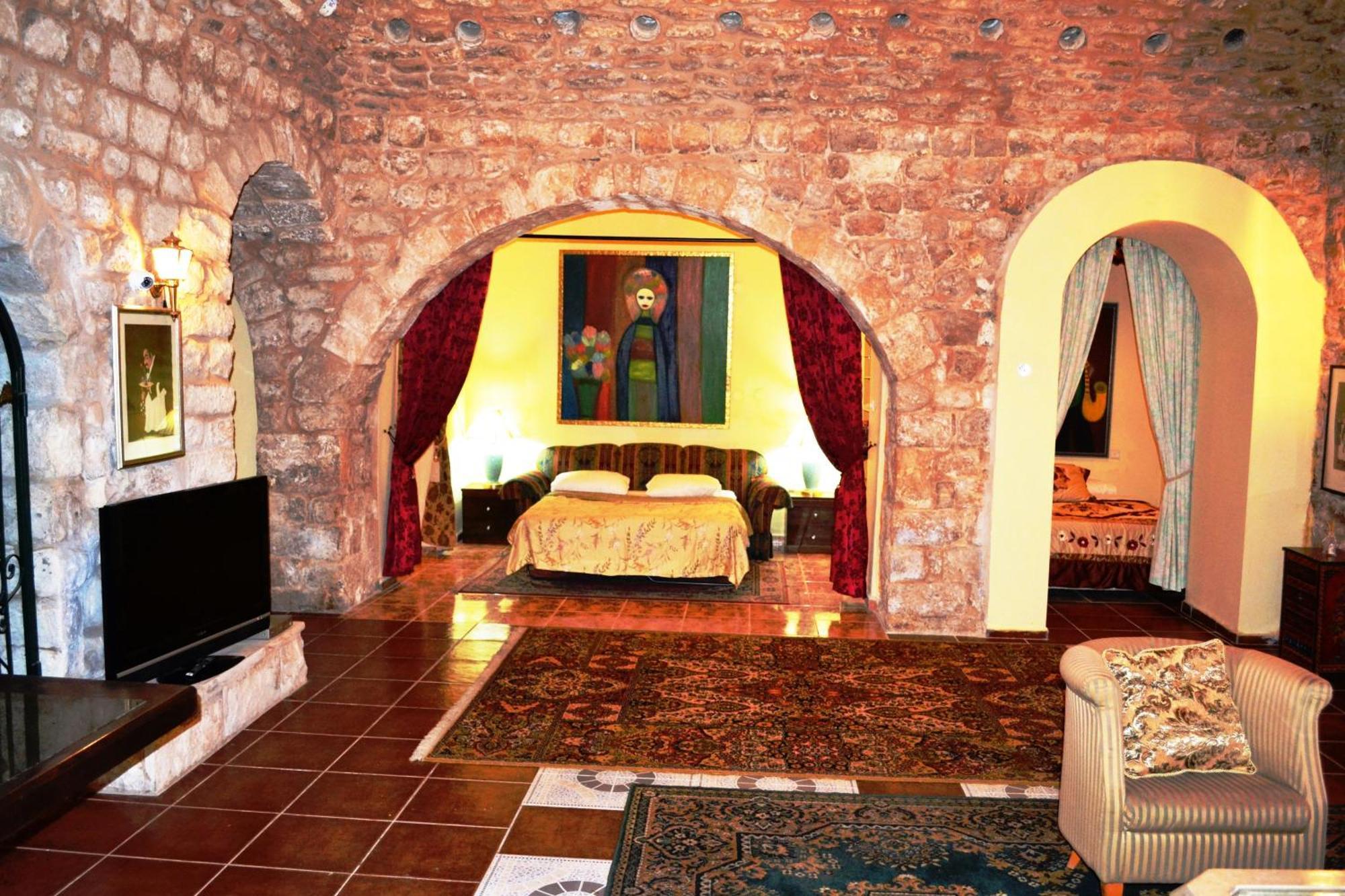Palacio Domain - Stylish European Luxury Boutique Hotel Цфат Экстерьер фото